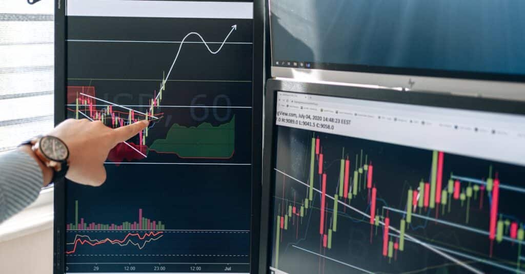 découvrez notre guide complet sur l'analyse technique des graphiques. apprenez à interpréter les tendances du marché, à utiliser des indicateurs clés et à prendre des décisions éclairées pour optimiser vos investissements.