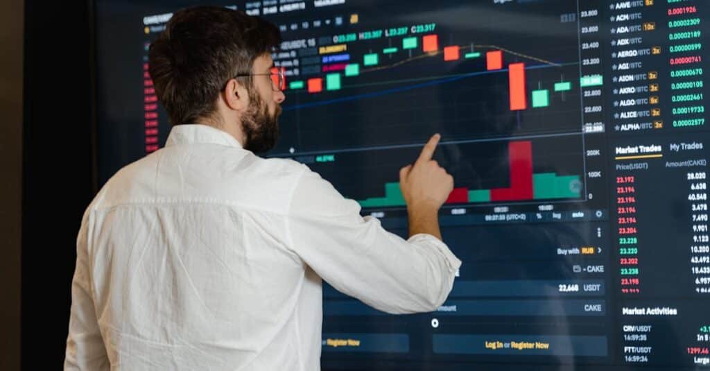 découvrez les bases et les techniques avancées de l'analyse technique pour optimiser vos décisions d'investissement en bourse. apprenez à interpréter les graphiques, les indicateurs et les tendances du marché afin de maximiser vos opportunités de trading.