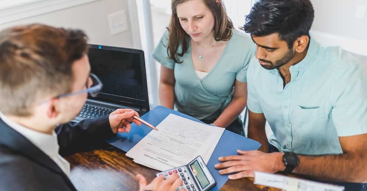 découvrez les avantages du refinancement hypothécaire : économisez sur vos paiements mensuels, réduisez vos taux d'intérêt et accédez à des liquidités supplémentaires pour financer vos projets. apprenez comment cette option peut améliorer votre situation financière.