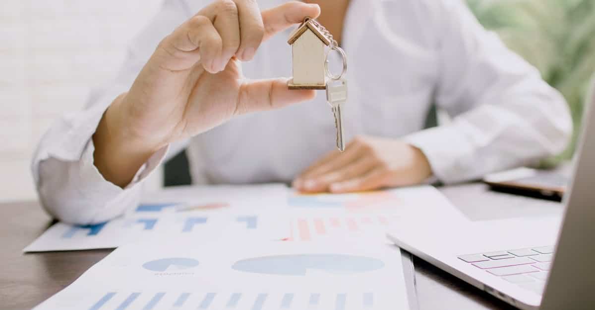 découvrez les clés de l'expertise en évaluation immobilière. notre guide vous fournit des conseils essentiels sur les techniques d'estimation, les facteurs à considérer et les erreurs à éviter pour maximiser la valeur de vos biens immobiliers.