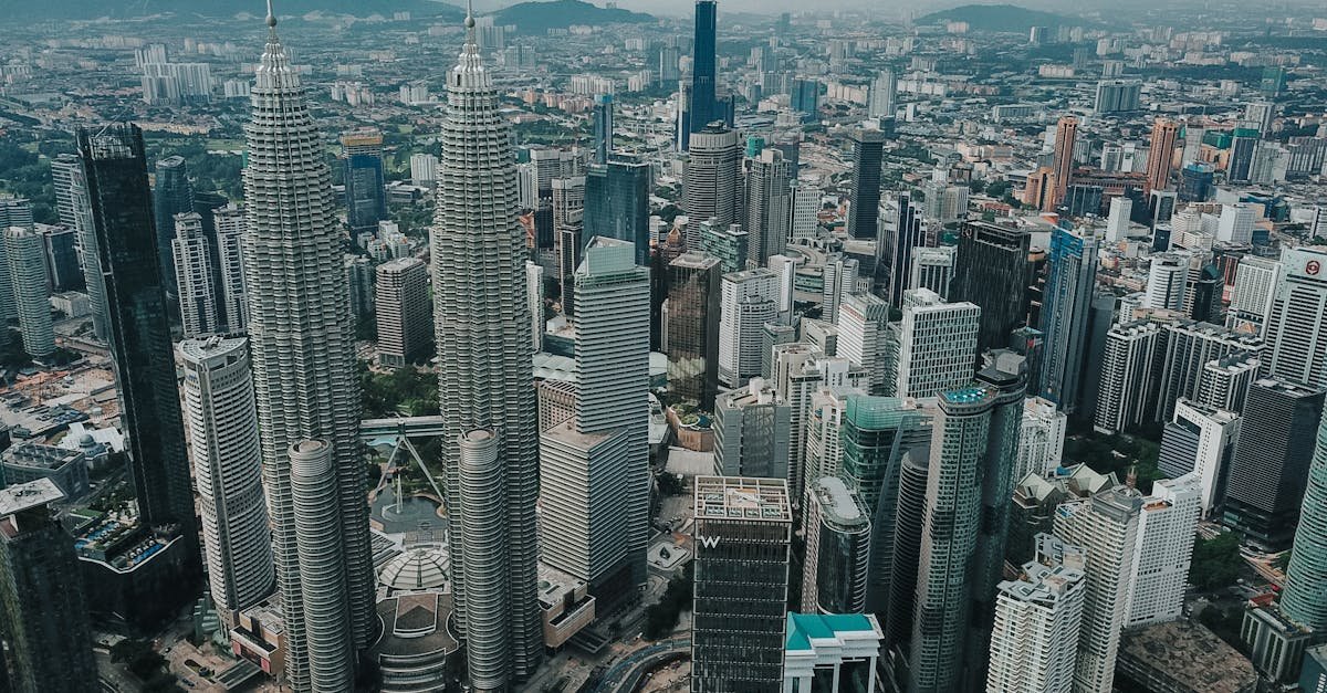 découvrez tout sur les plus-values immobilières : comprendre le calcul, les implications fiscales et comment optimiser vos gains lors de la vente d'un bien immobilier. investissez en connaissance de cause dans l'immobilier !