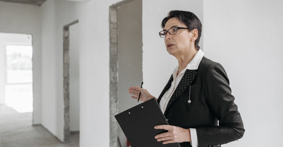 découvrez les questions essentielles pour évaluer efficacement un bien immobilier. ce guide vous aidera à naviguer dans l'analyse du marché, à comprendre les critères de valorisation et à prendre des décisions éclairées lors de l'achat ou de la vente d'une propriété.