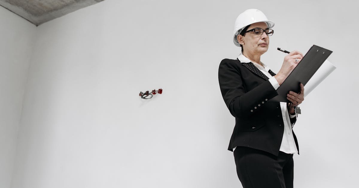 découvrez les questions essentielles à poser lors d'une évaluation immobilière pour maximiser votre investissement. obtenez des conseils pratiques pour évaluer la valeur d'une propriété et prendre des décisions éclairées.
