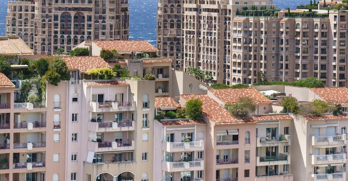 découvrez les lois immobilières essentielles qui régissent l'achat, la vente et la location de biens en france. informez-vous sur vos droits et obligations en tant qu'acheteur ou locataire et sécurisez vos transactions immobilières.