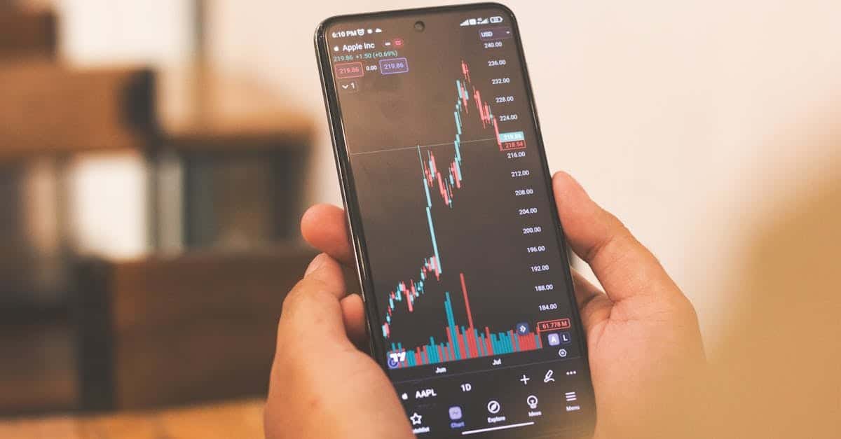 découvrez notre application de bourse, votre alliée pour suivre en temps réel les cours des actions, gérer votre portefeuille d'investissements et recevoir des alertes personnalisées. maximisez vos opportunités sur le marché boursier avec des analyses approfondies et des conseils d'experts.