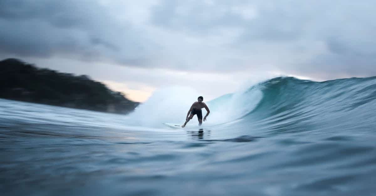 découvrez les principaux défis liés à l'eau, de la rareté des ressources à la pollution des rivières, et explorez les solutions innovantes pour préserver cette ressource vitale.